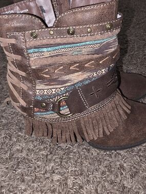 Women’s Brown Fringe Western Ankle Boots